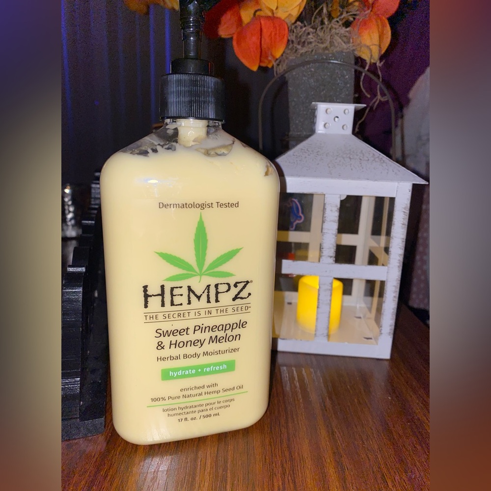 Hempz Sweet Pineapple & Honey Melon Herbal Moisturizer - Cream